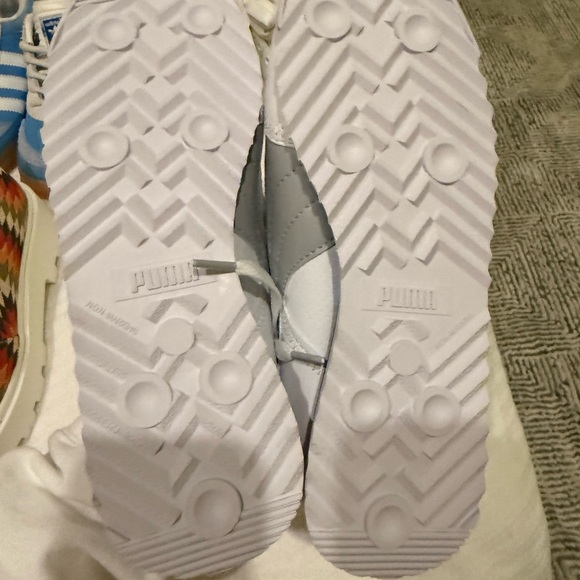 Puma White Motorsport Shoes - Picture 3 of 4